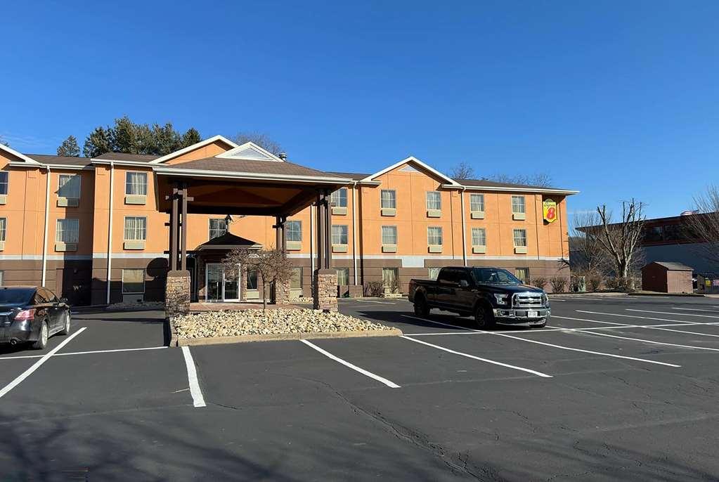 Super 8 By Wyndham Mars/Cranberry/Pittsburgh Area Hotell Cranberry Township Eksteriør bilde
